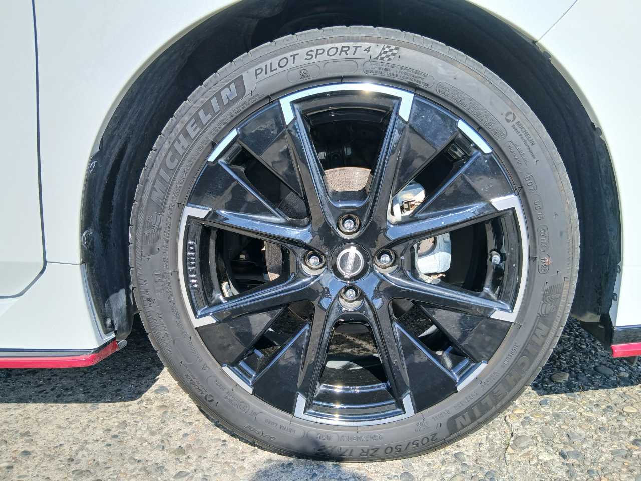 日産 オーラ