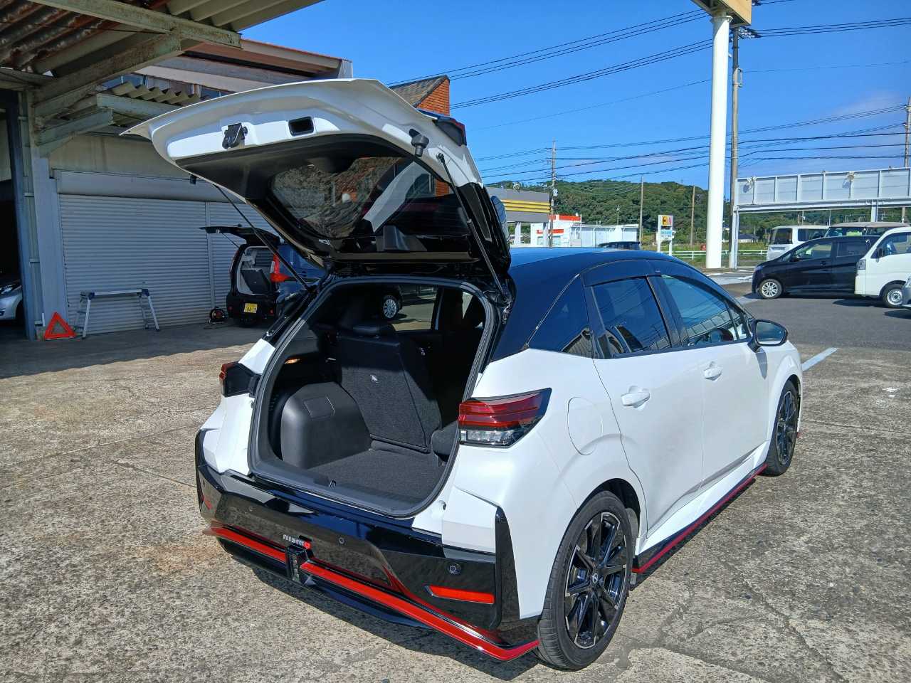 日産 オーラ