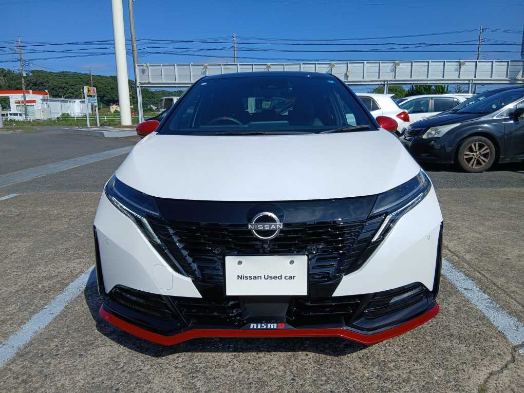 日産 オーラ