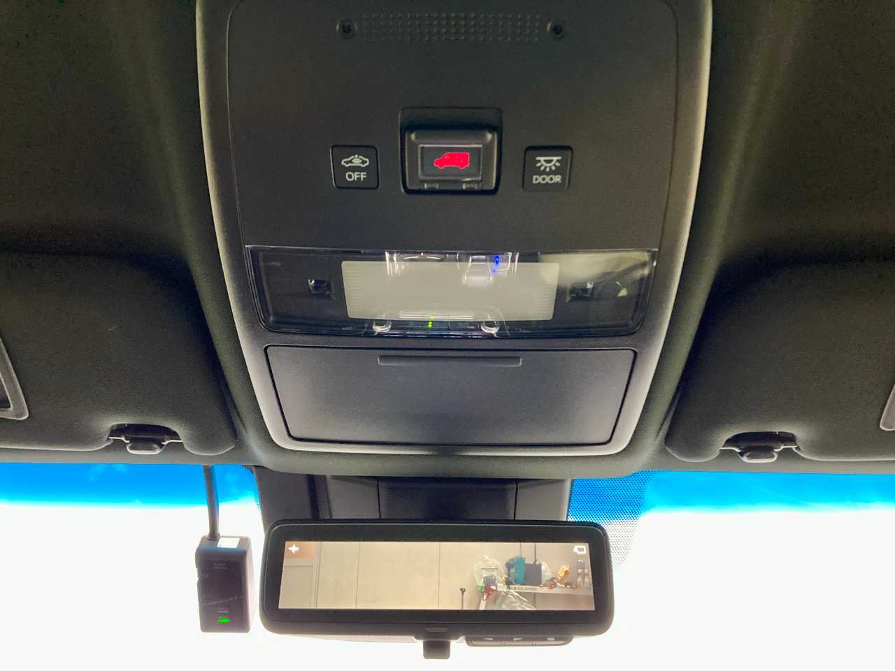 トヨタ クラウン　ハイブリッド