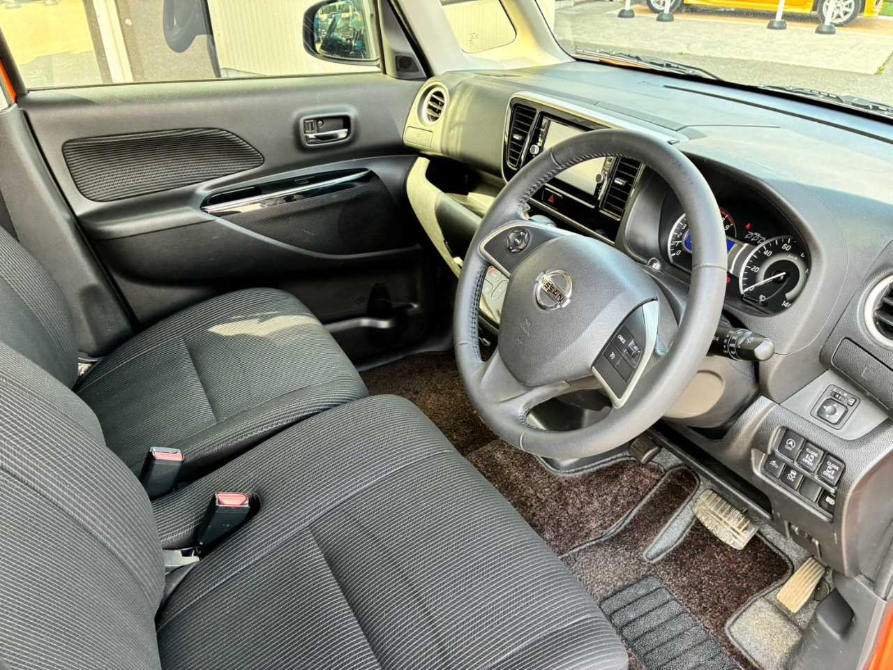 日産 デイズ　ルークス