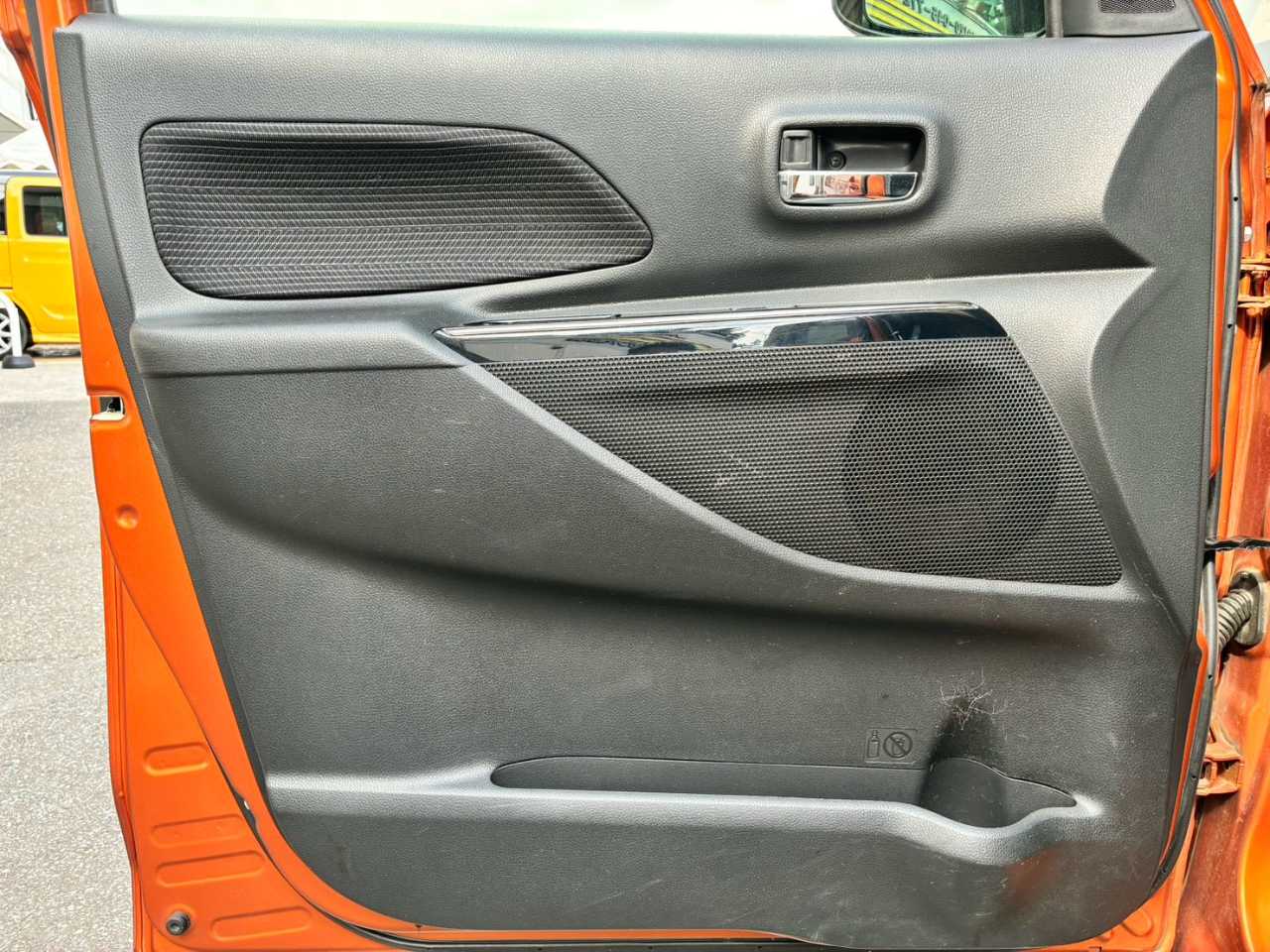 日産 デイズ　ルークス