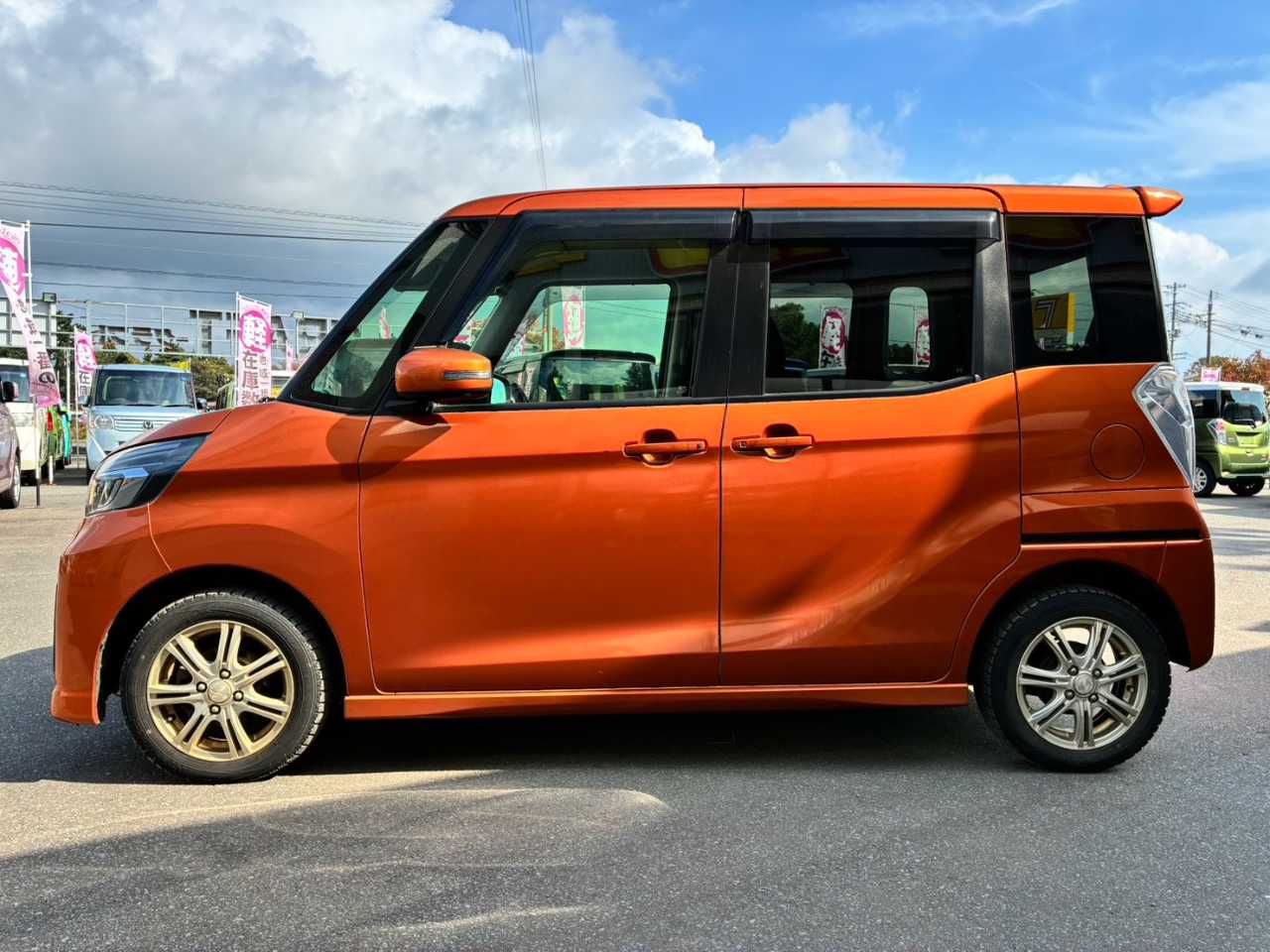 日産 デイズ　ルークス