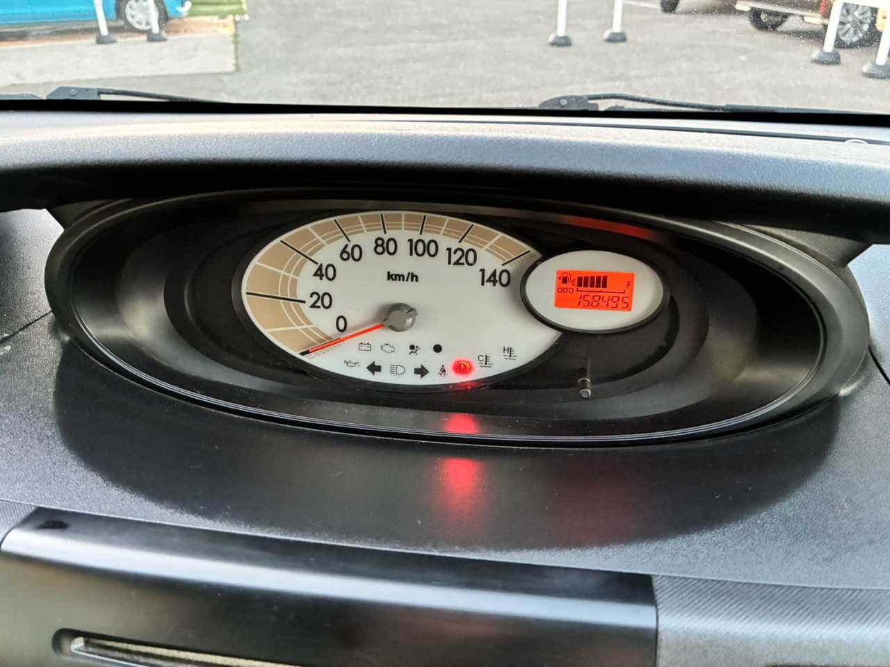 ダイハツ ムーヴ