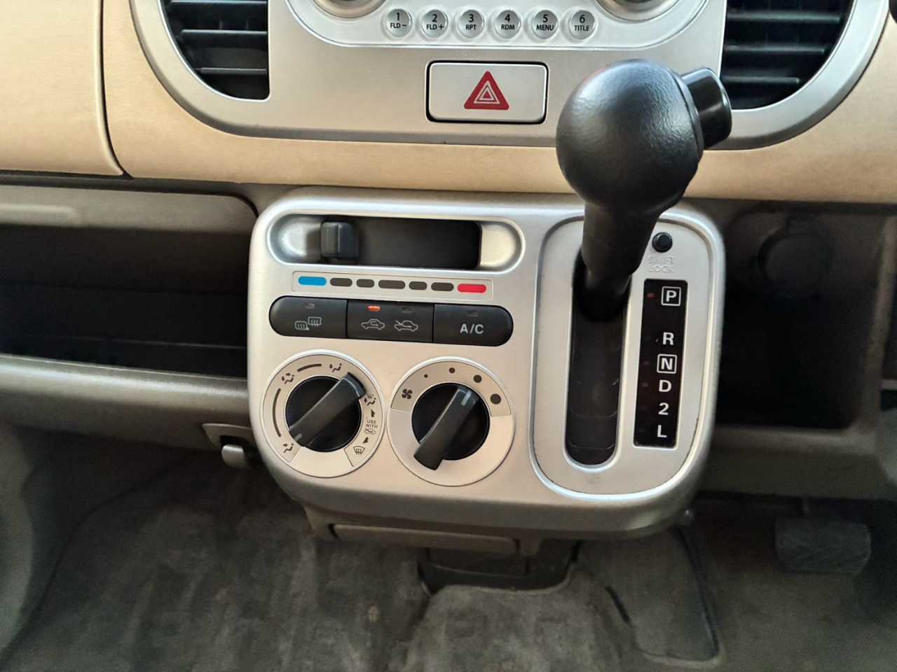 日産 モコ