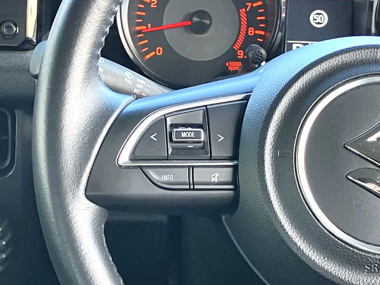 スズキ ジムニー
