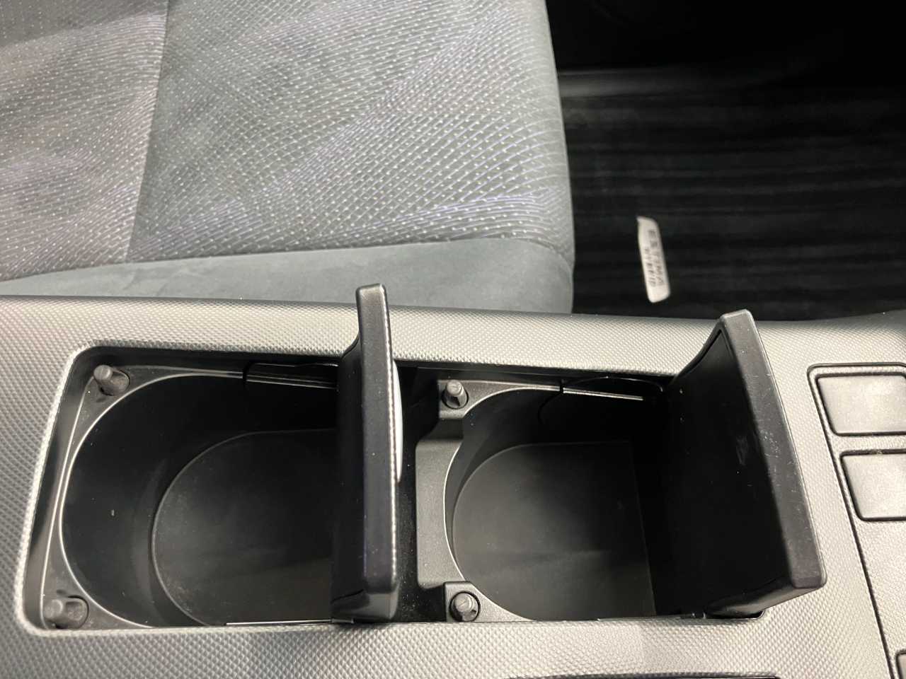トヨタ エスティマ　ハイブリッド