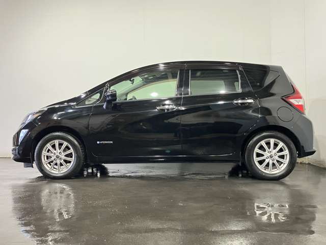 日産 ノート　ＨＢ