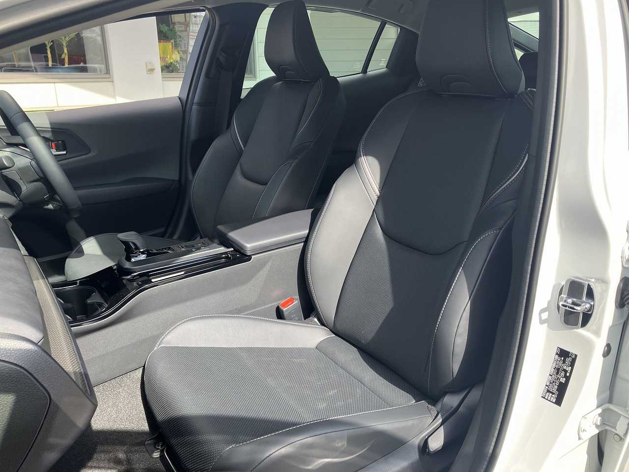 トヨタ プリウス