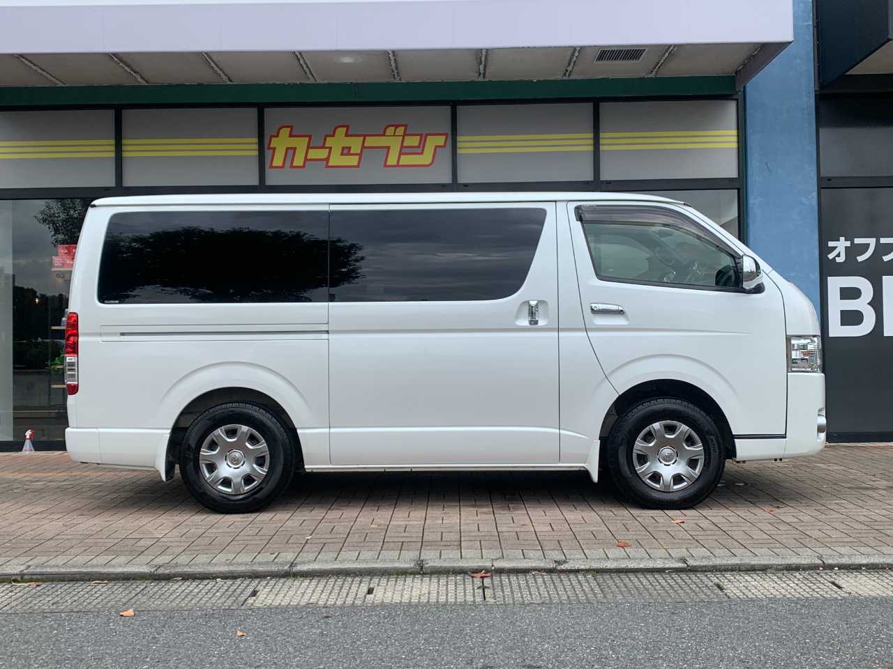 トヨタ ハイエースバン