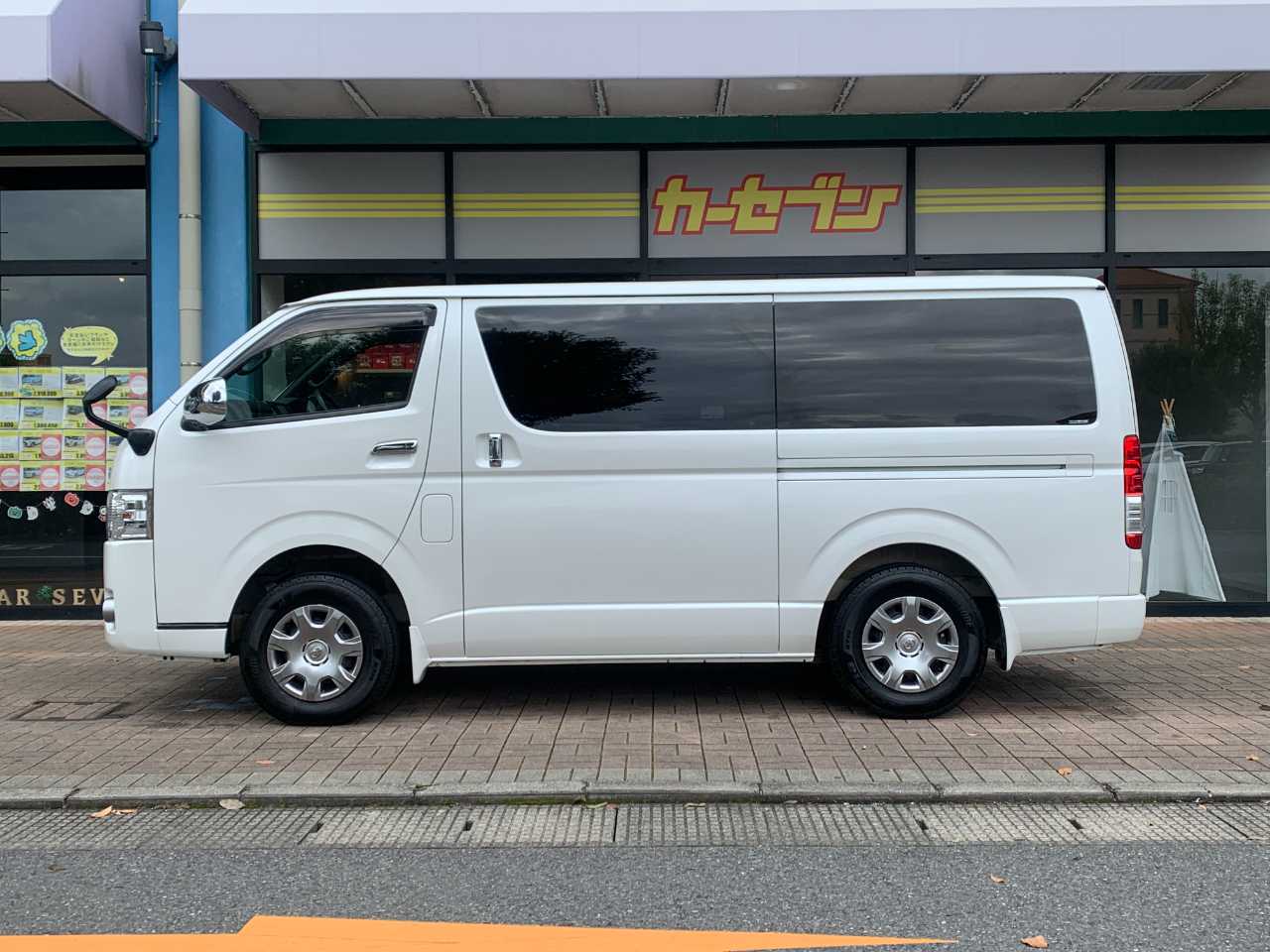 トヨタ ハイエースバン