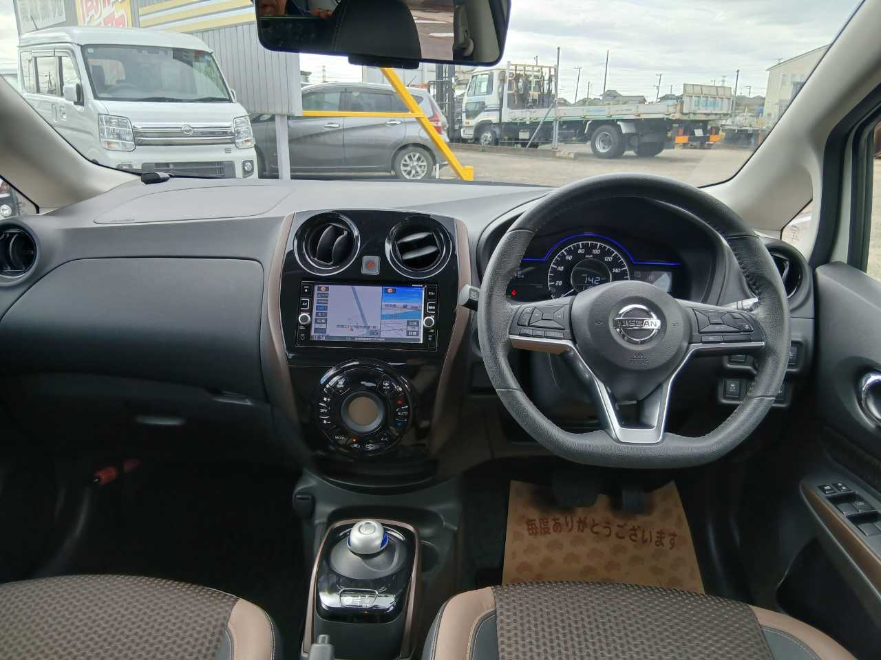 日産 ノート　ＨＢ