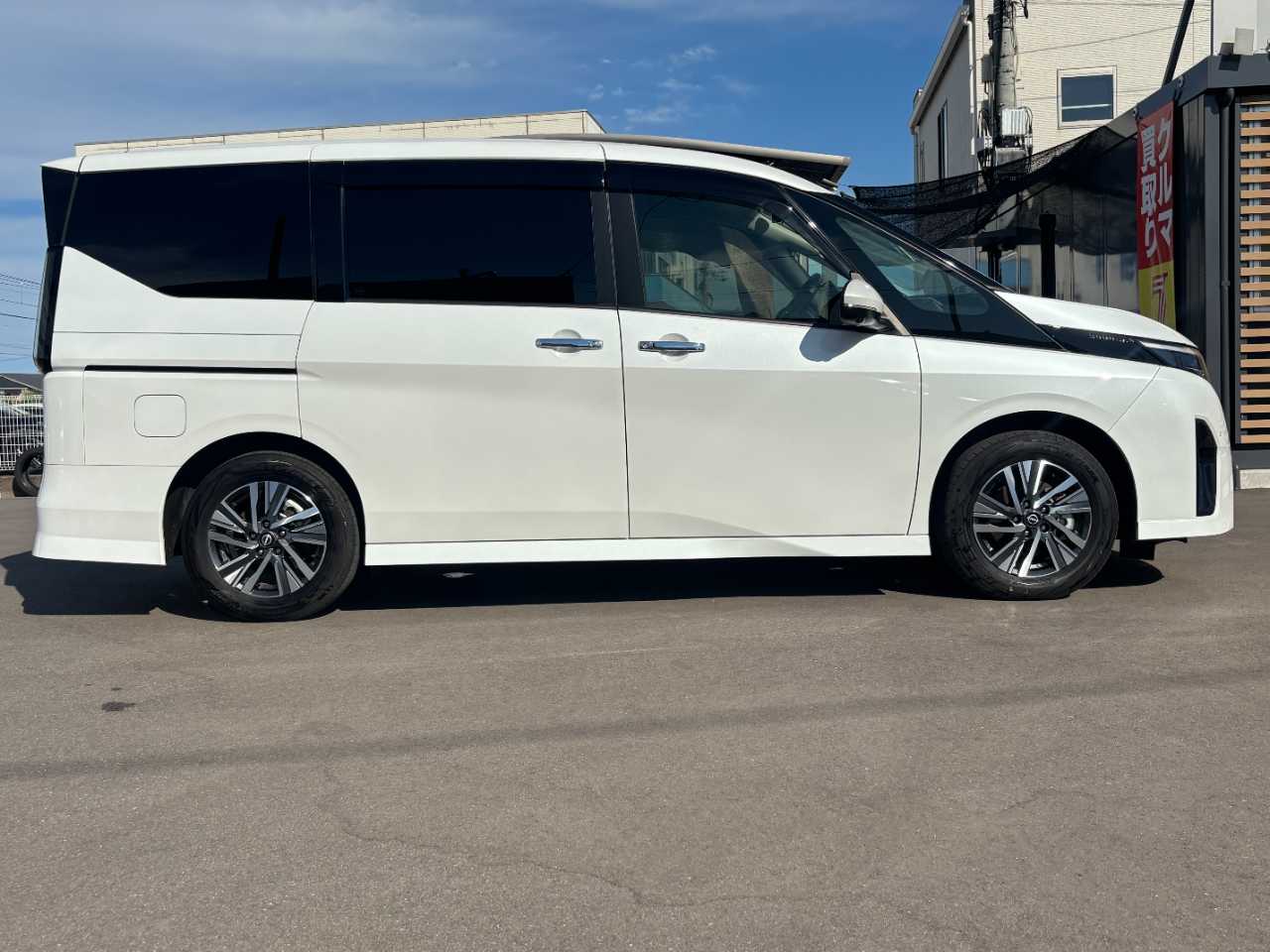 日産 セレナ