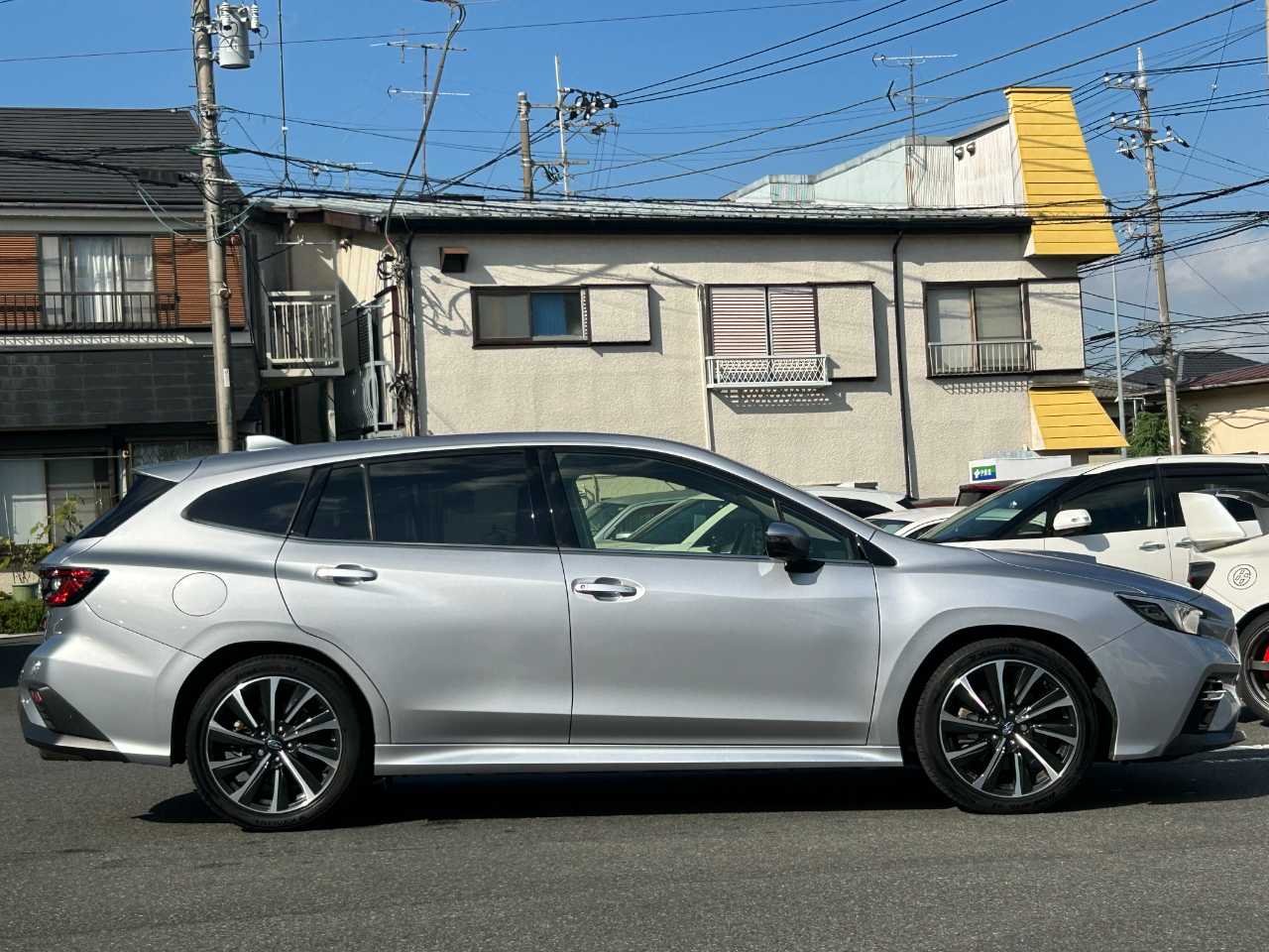 スバル レヴォーグ