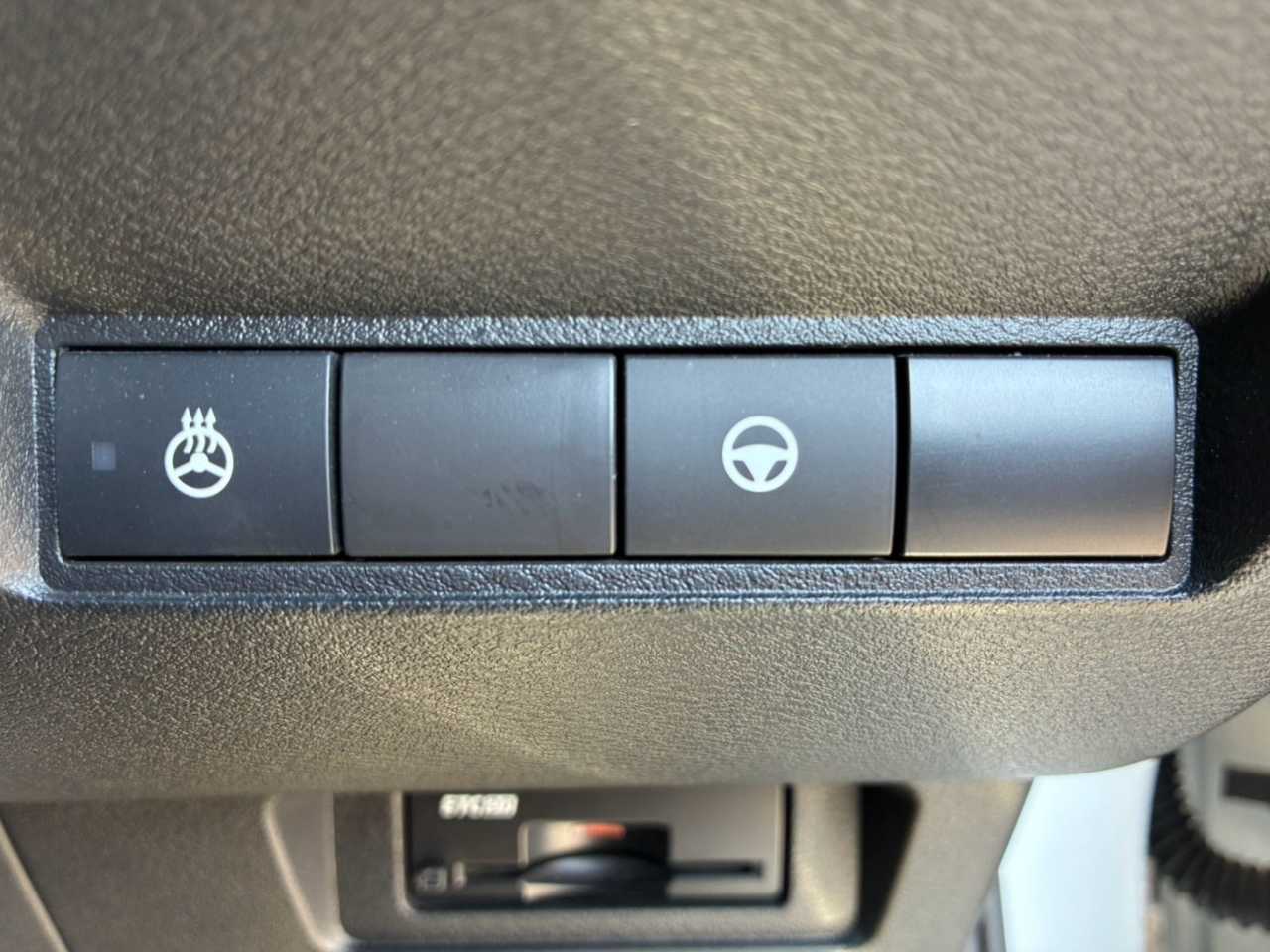 日産 オーラ
