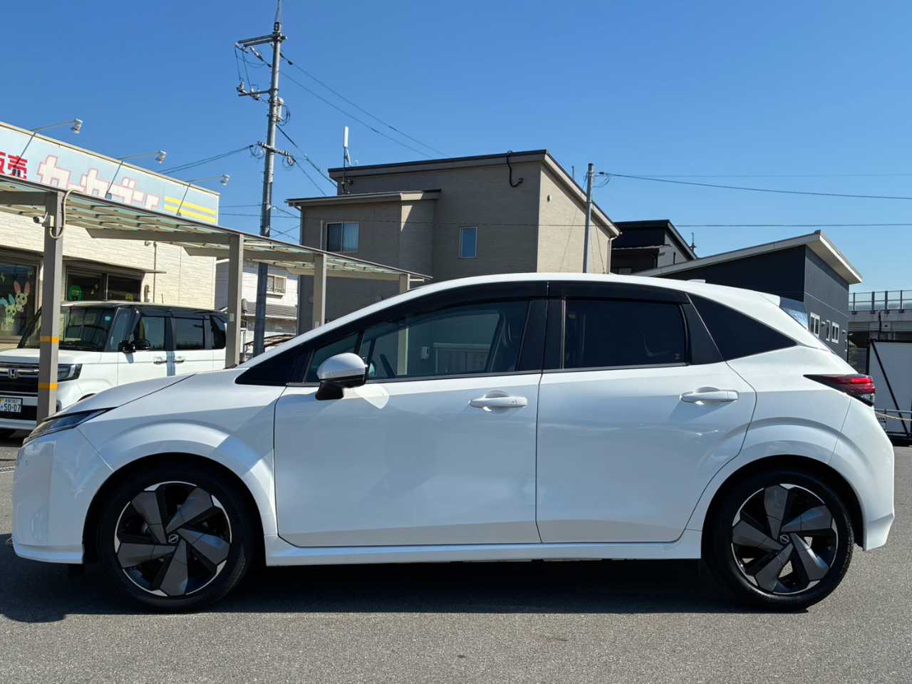 日産 オーラ