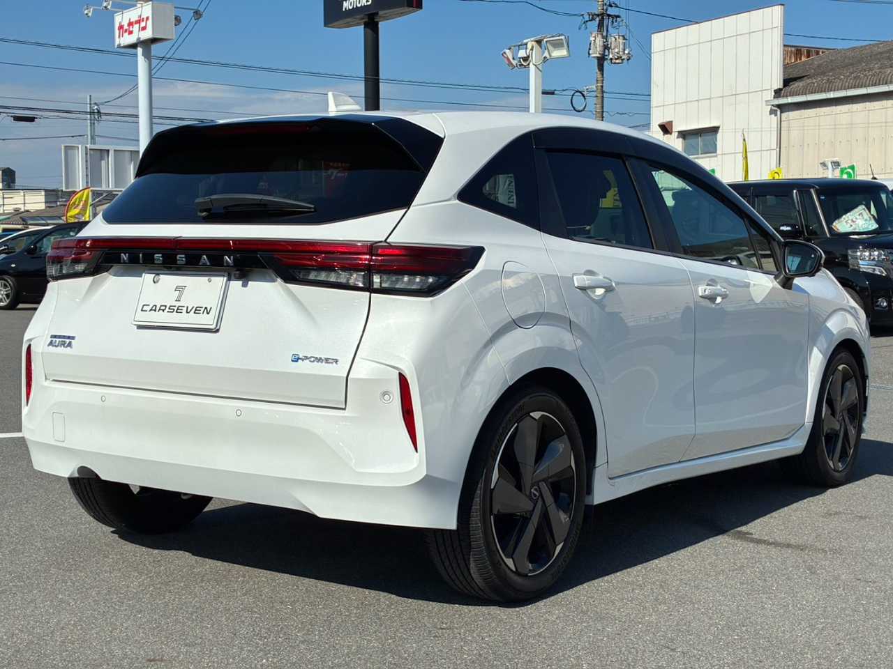 日産 オーラ