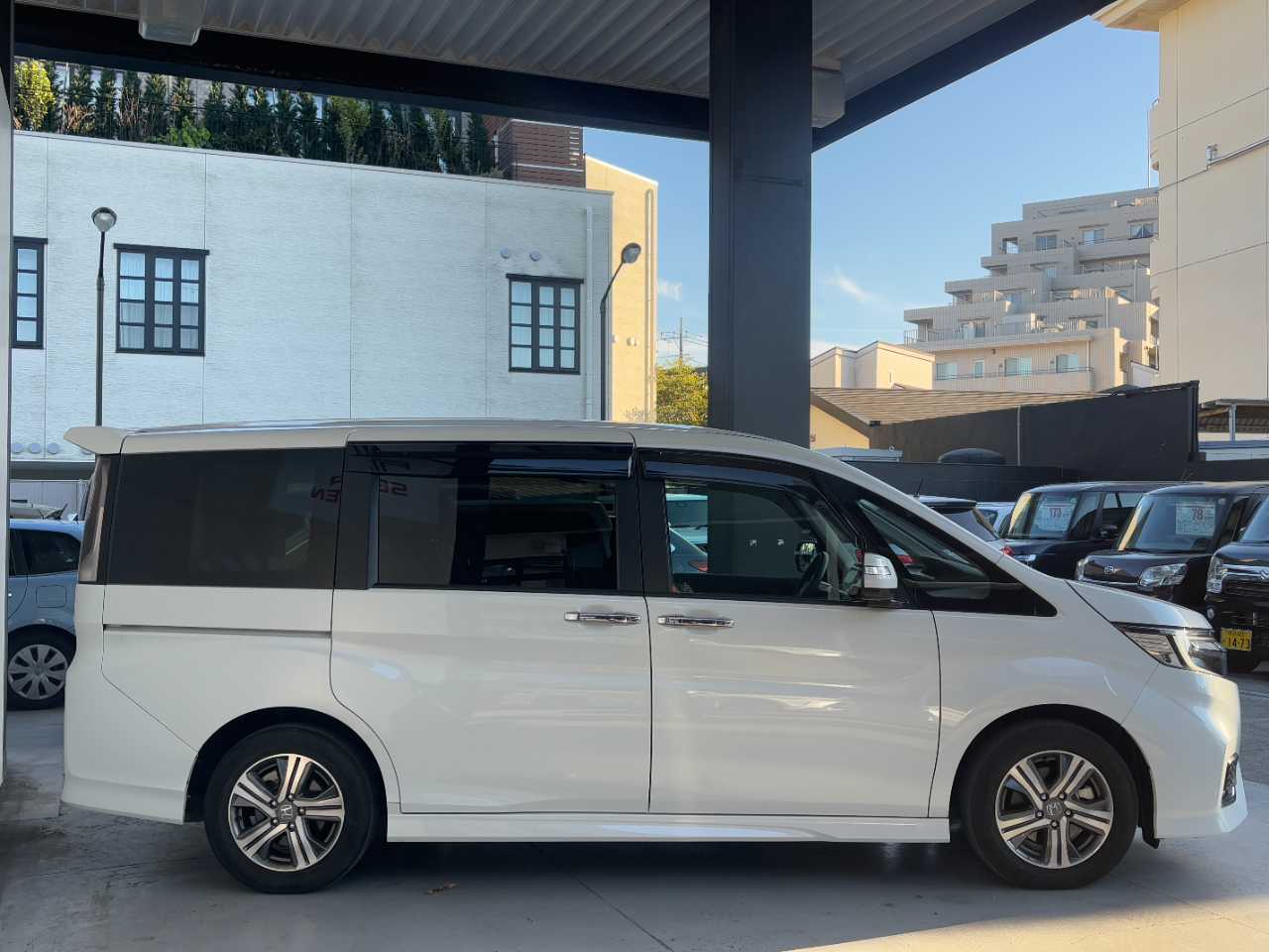 ホンダ ステップワゴン　スパーダ　ハイブリッド