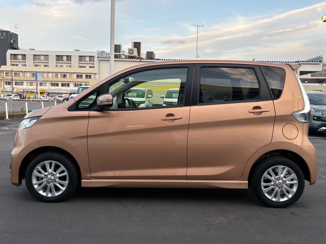 日産 デイズ