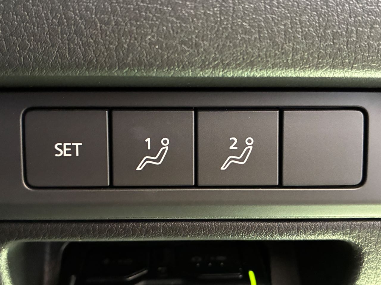 マツダ ＭＡＺＤＡ３　ファストバック