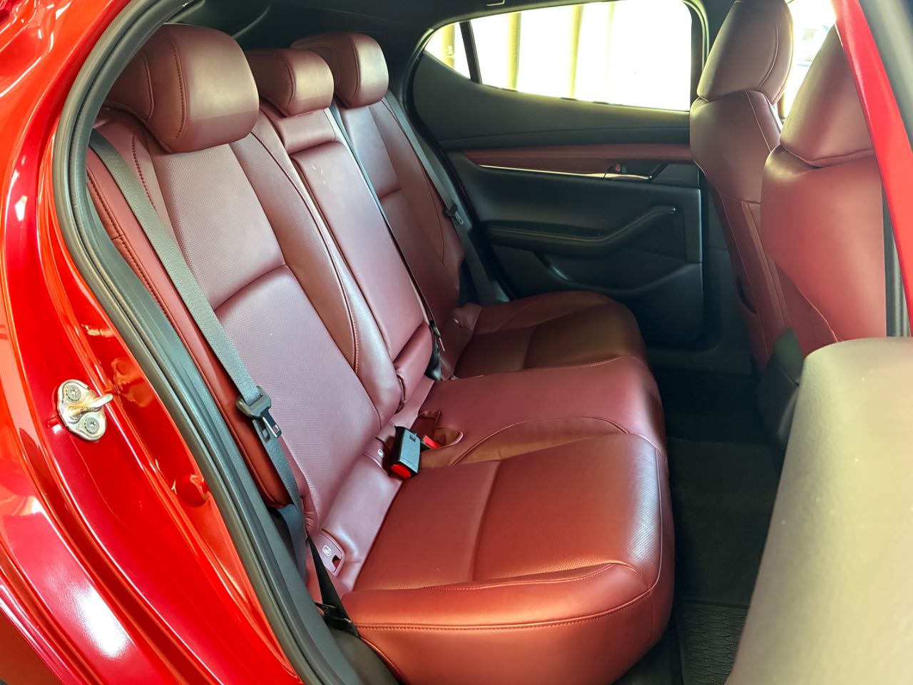 マツダ ＭＡＺＤＡ３　ファストバック