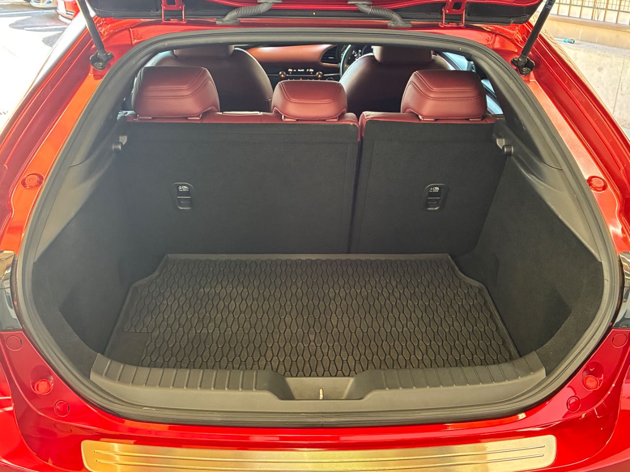 マツダ ＭＡＺＤＡ３　ファストバック
