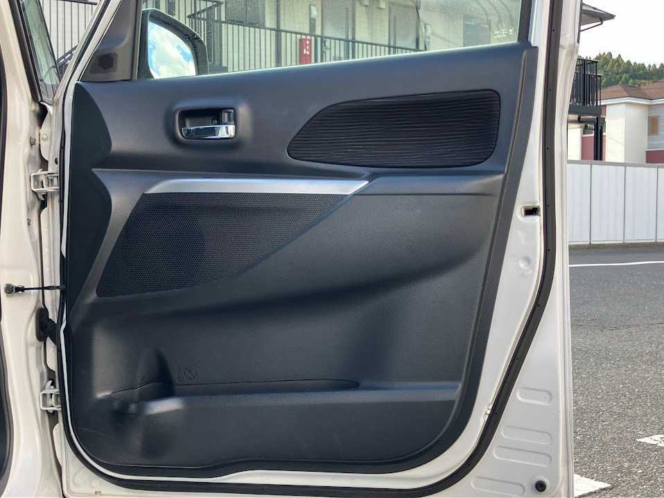 日産 デイズ　ルークス