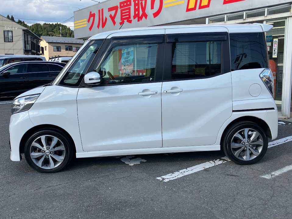 日産 デイズ　ルークス