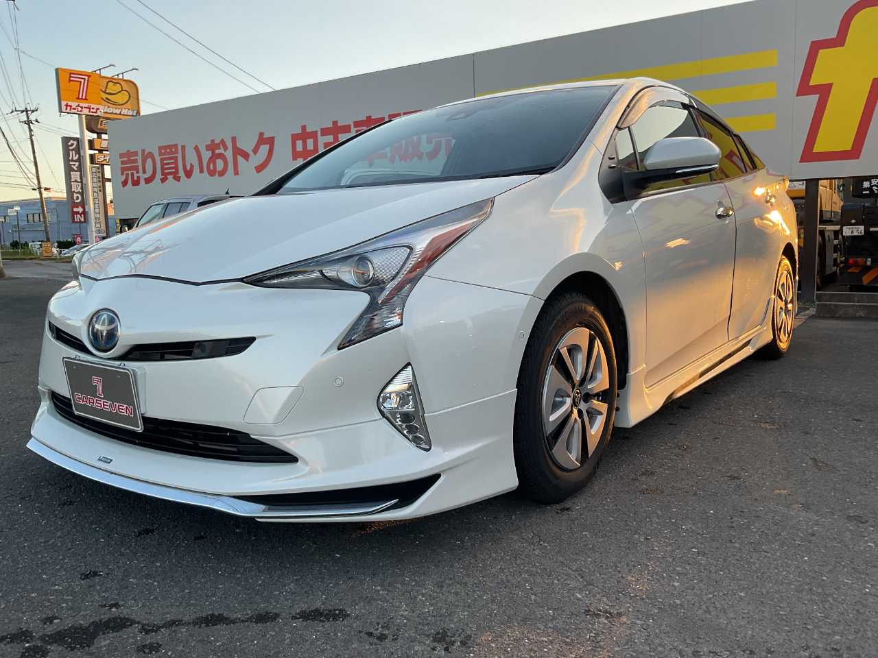 トヨタ プリウス