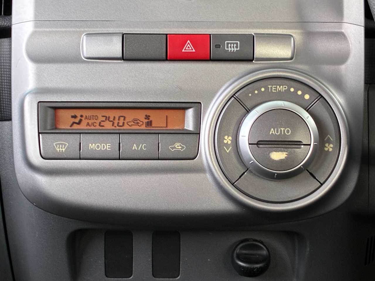 ダイハツ タント