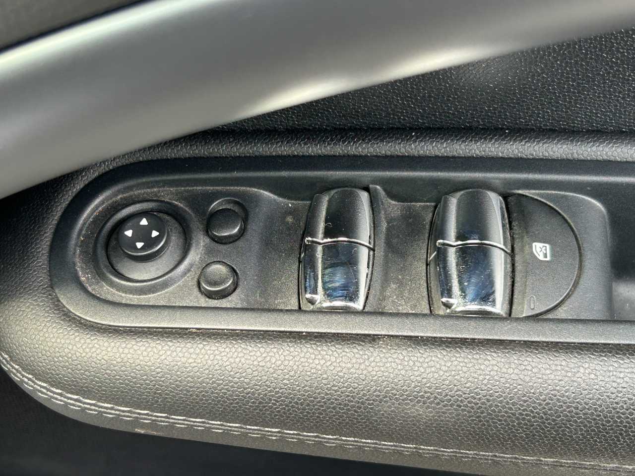 ＭＩＮＩ ＢＭＷ　ミニ　ＳＵＶ
