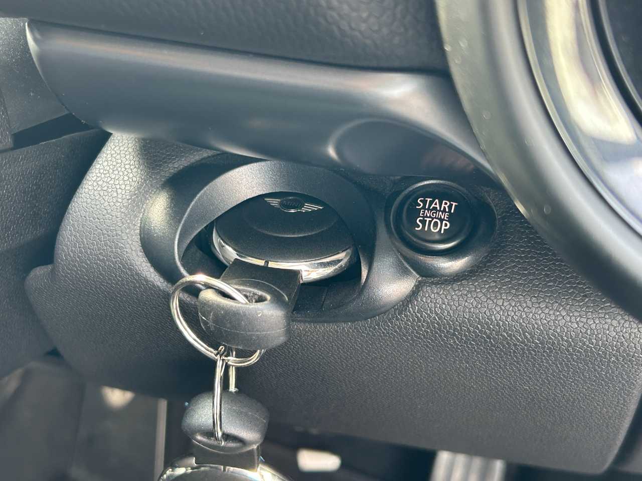 ＭＩＮＩ ＢＭＷ　ミニ　ＳＵＶ