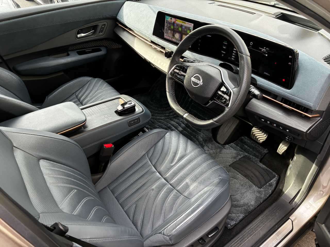 日産 アリア