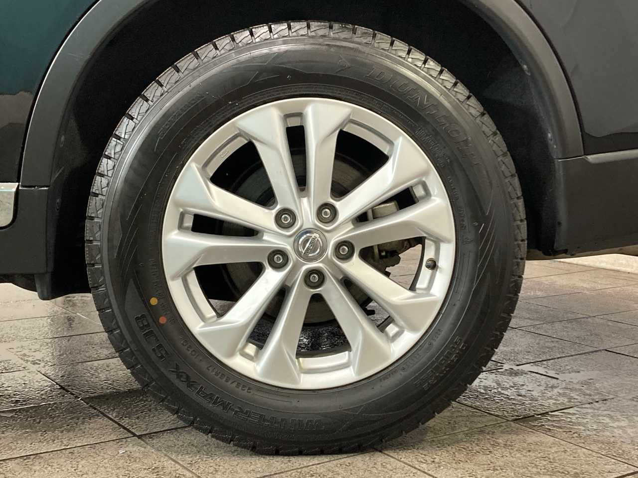日産 エクストレイル　ハイブリッド