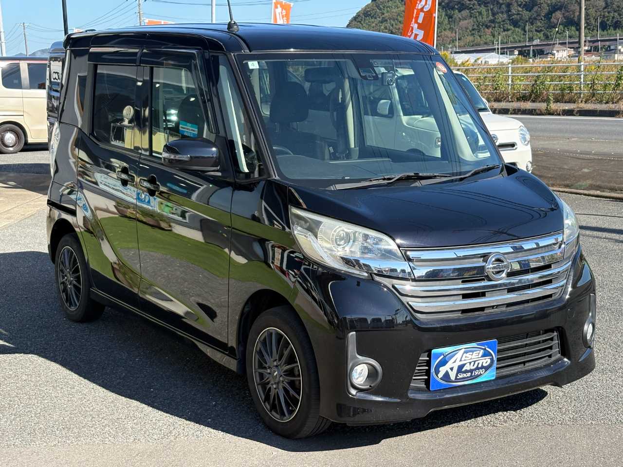 日産 デイズ　ルークス
