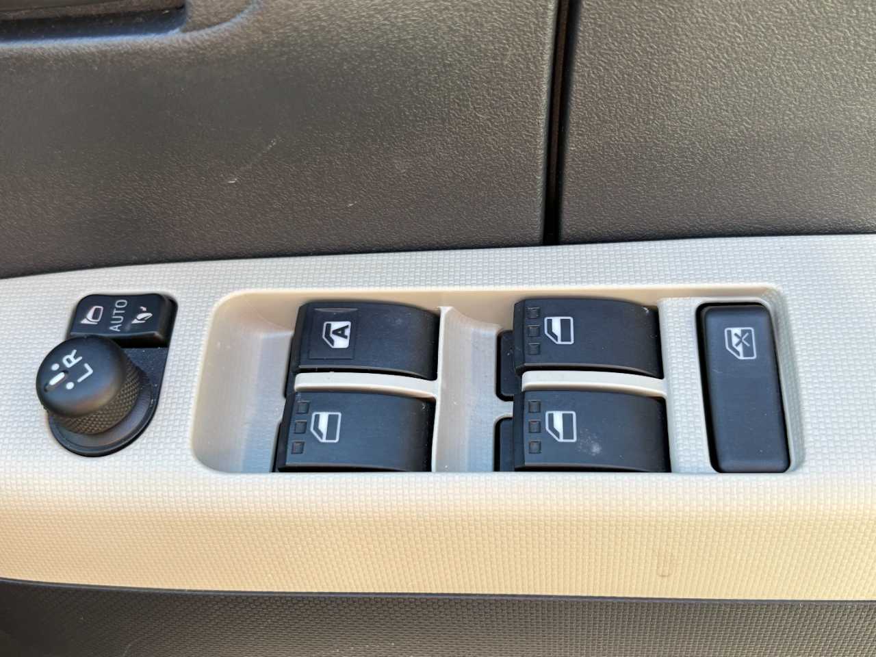 ダイハツ ミラ　トコット