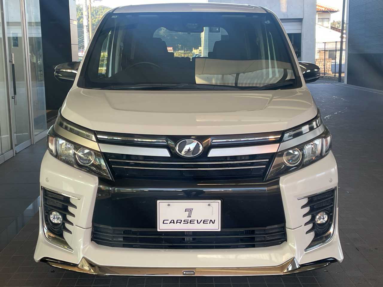 トヨタ ヴォクシー