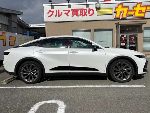 トヨタ クラウン　クロスオーバー　ハイブリッド