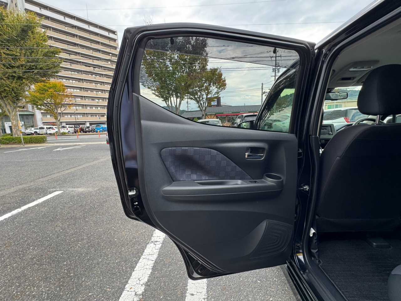 日産 デイズ