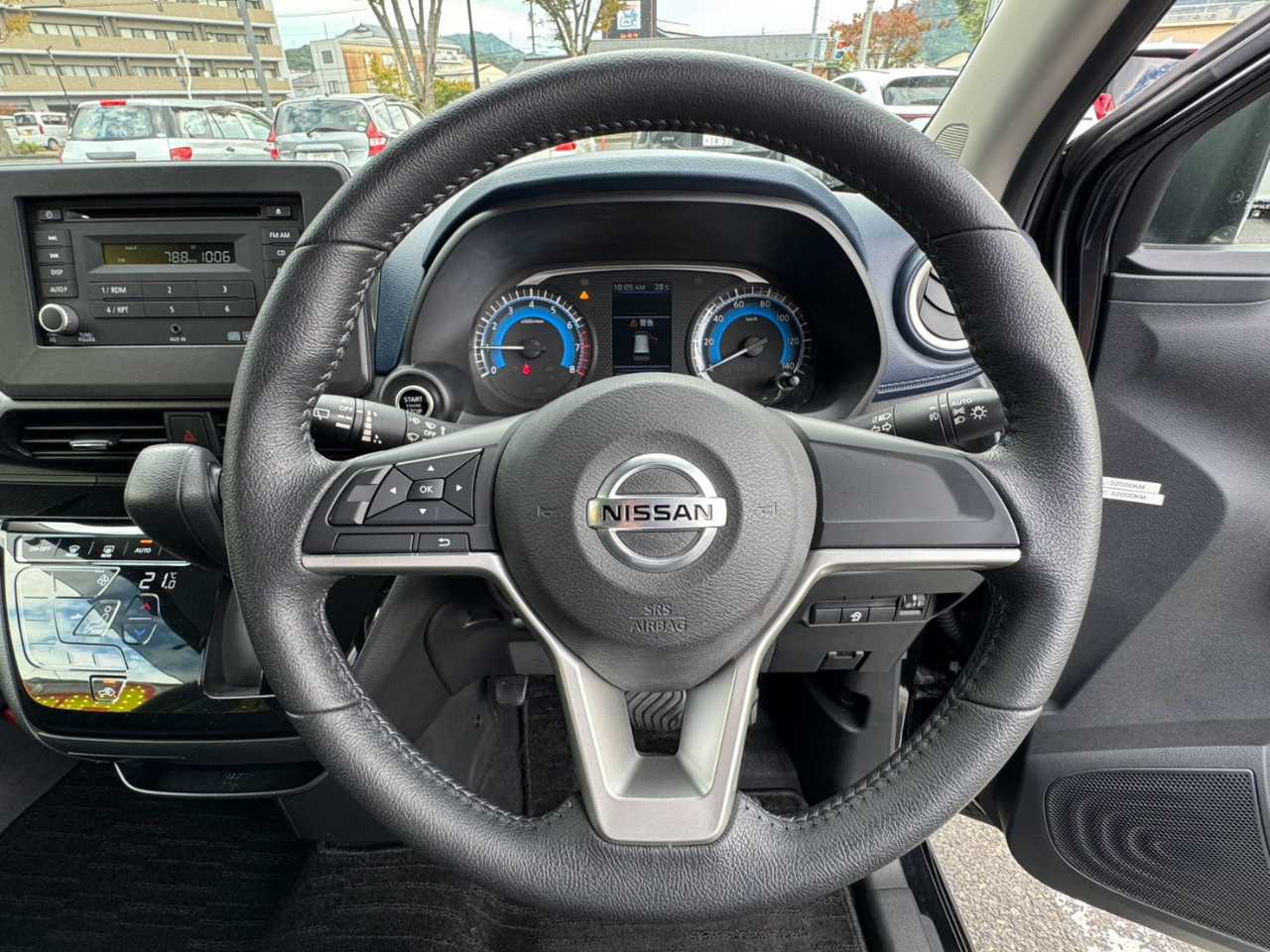 日産 デイズ