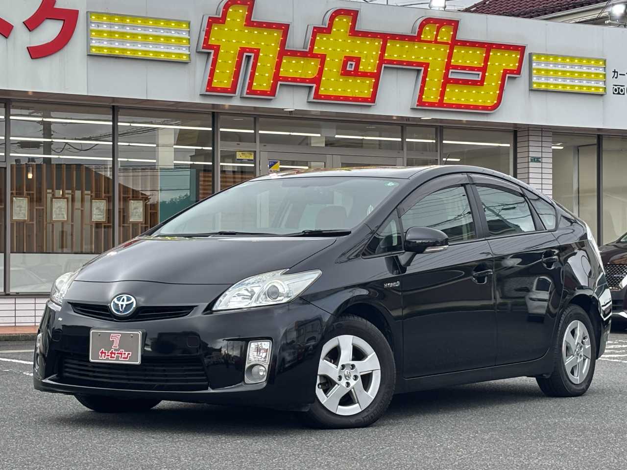 トヨタ プリウス