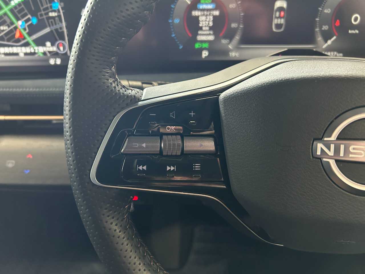 日産 アリア