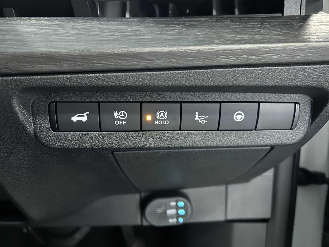 日産 アリア