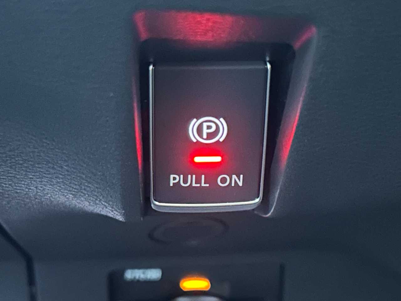 日産 アリア