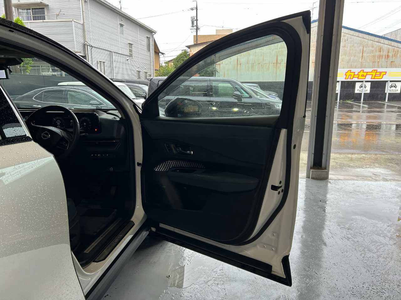 日産 アリア