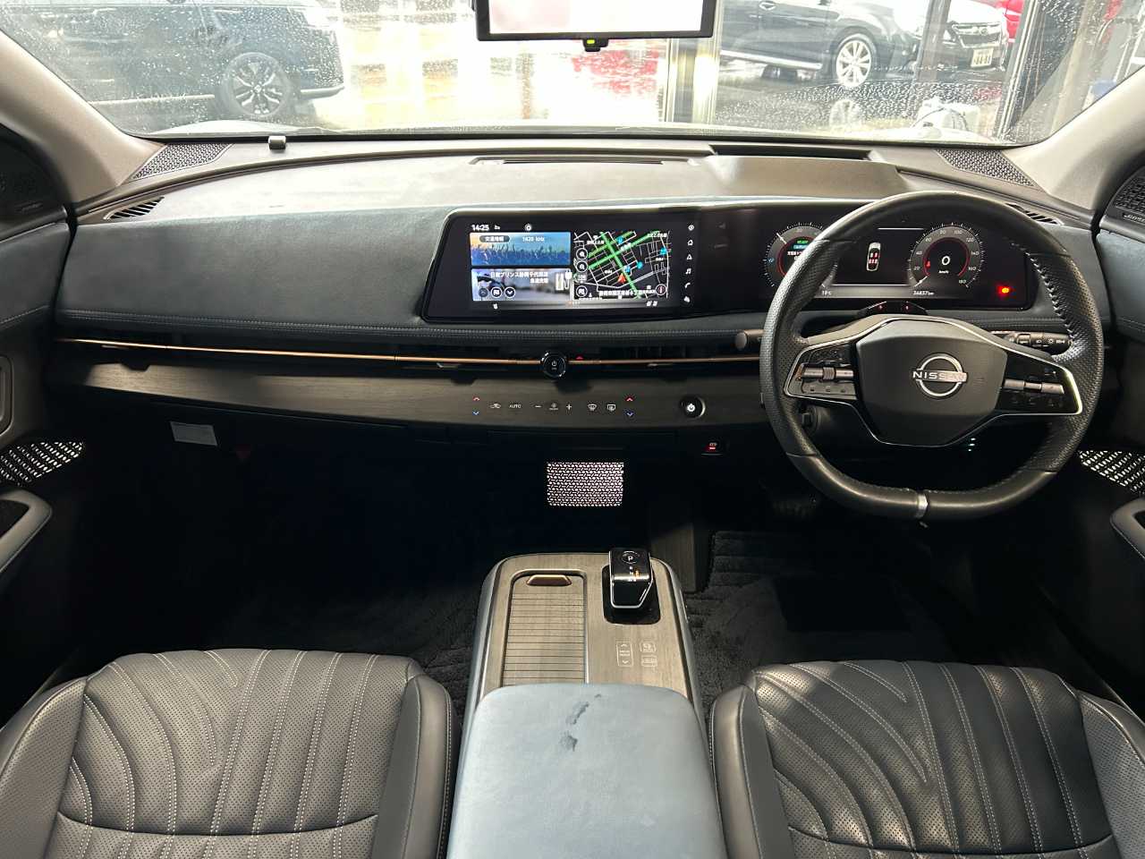 日産 アリア