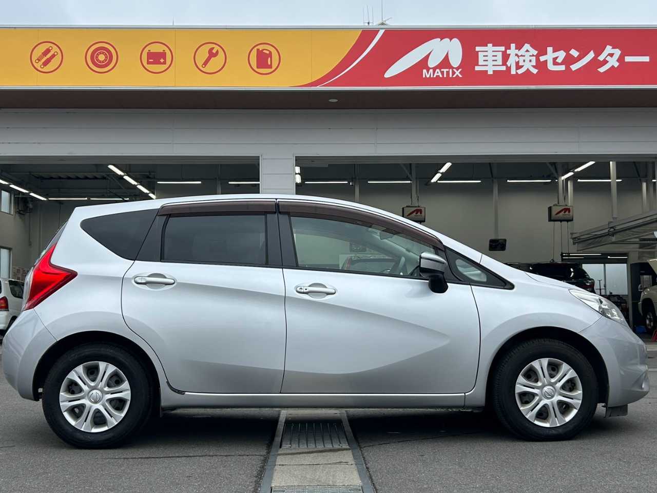 日産 ノート　ＨＢ