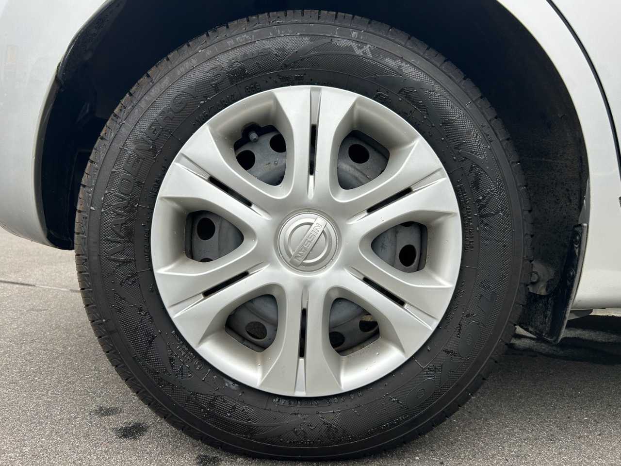 日産 ノート　ＨＢ