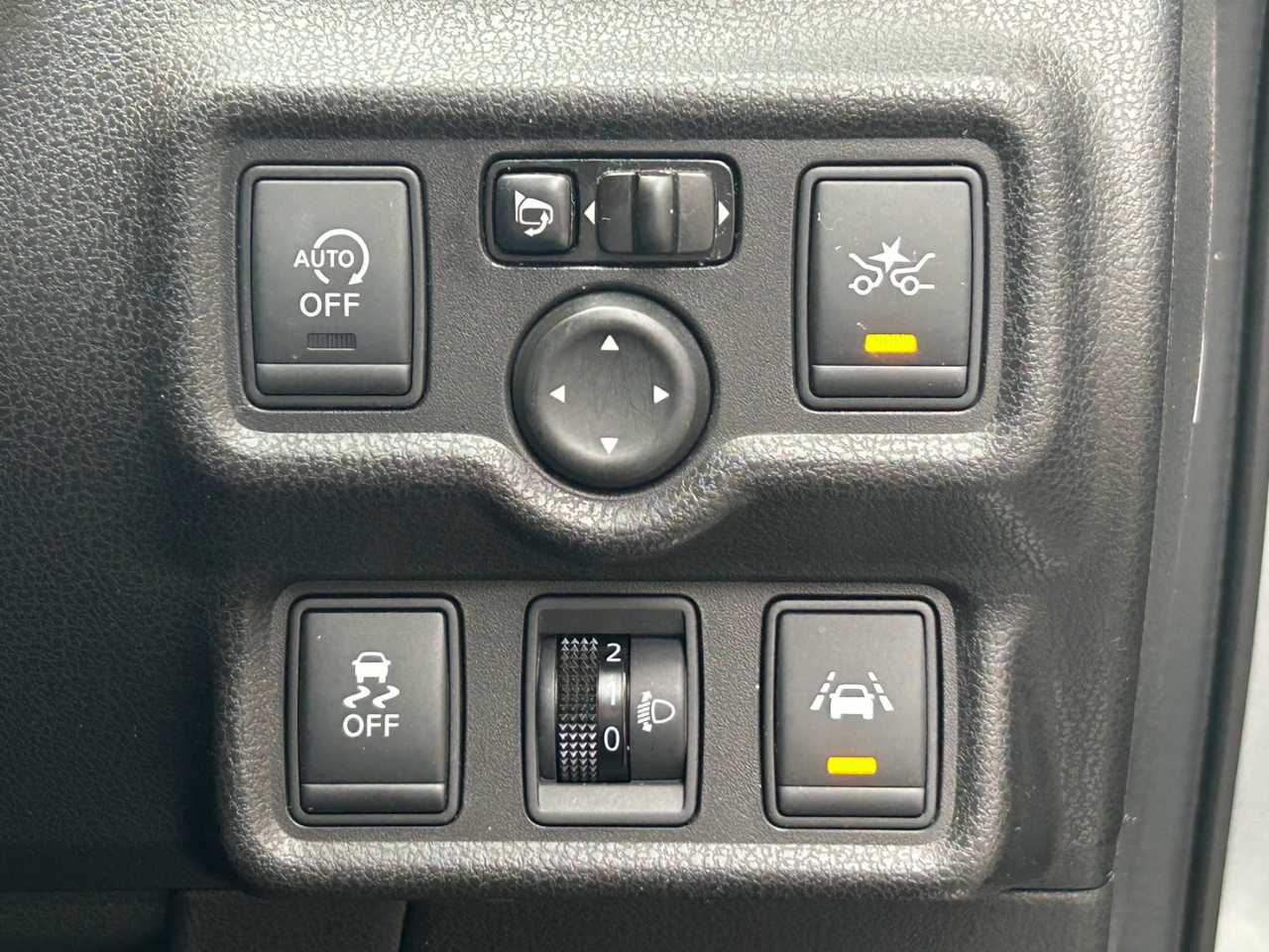 日産 ノート　ＨＢ