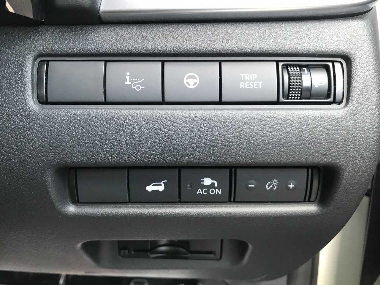 日産 エクストレイル